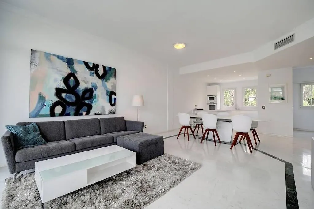 Stunning Penthouse In Golden Mile Apartment Marbella